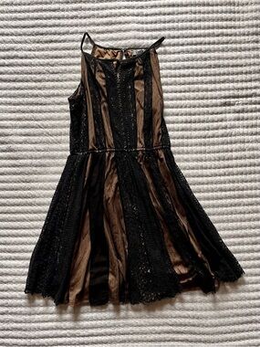 Pinky Lace Black Nude Fit & Flare Dress Sleeveless Mini Size M